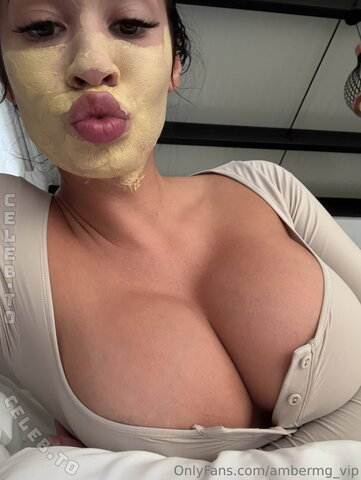 Lebanese Princess nude photo 28
