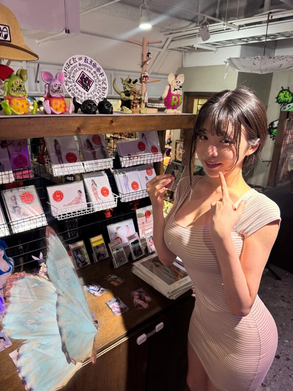 Lee Yeon-woo nude photo 11