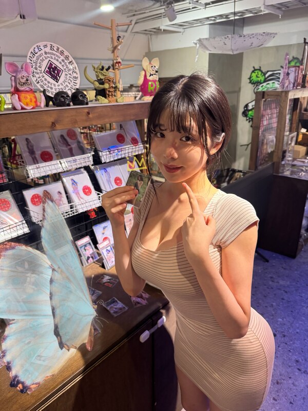 Lee Yeon-woo nude photo 12