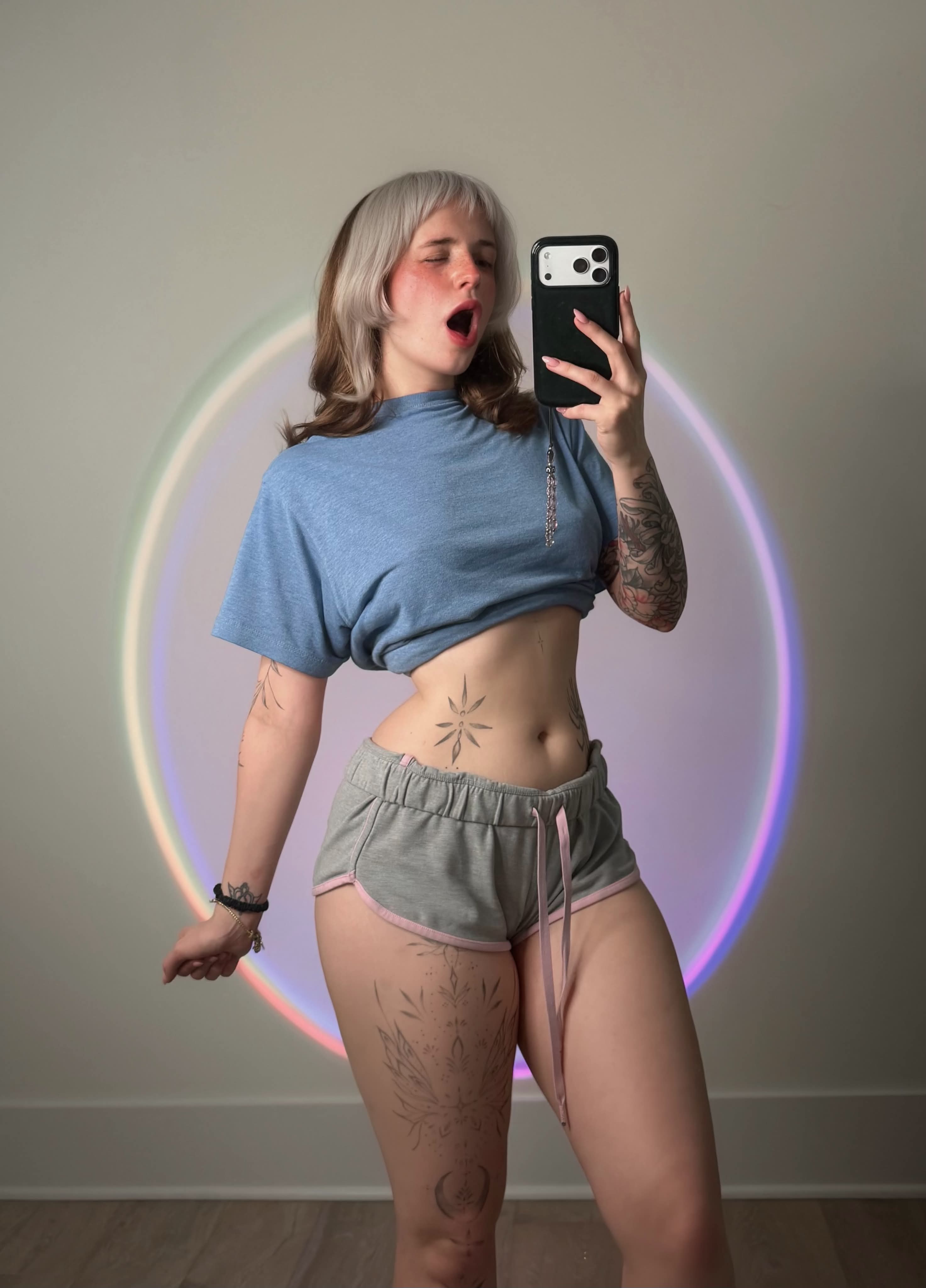 LeesiBB nude photo 1