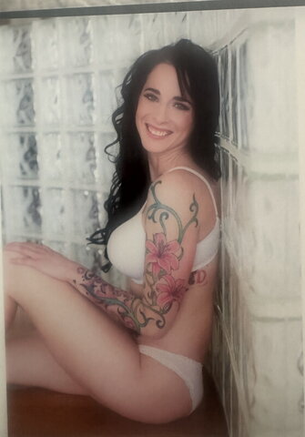 Leigh wolfe nude photo 6