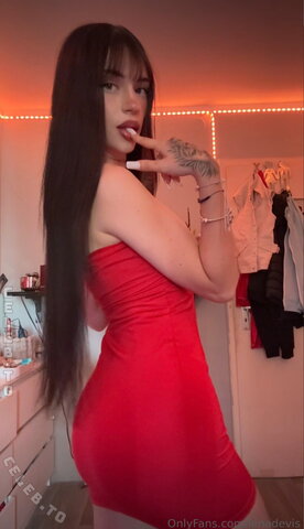 Lena Devis photo 1