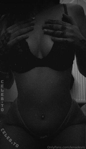 Lena Devis New (1 photo)