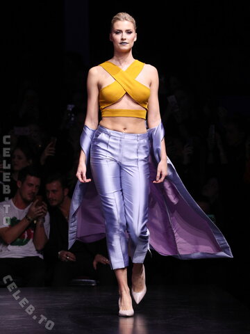 Lena Gercke nude photo 1