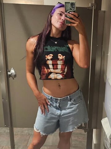 Lena Kross New (2 photos)