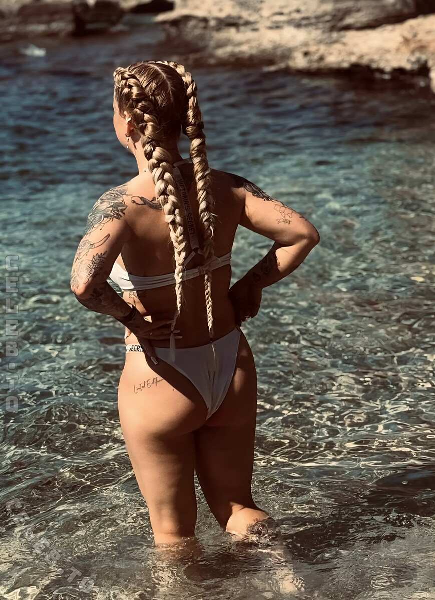 Lena mxb nude photo 3