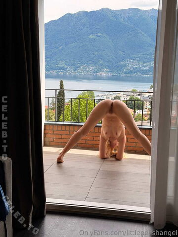 Lena Polanski nude photo 9