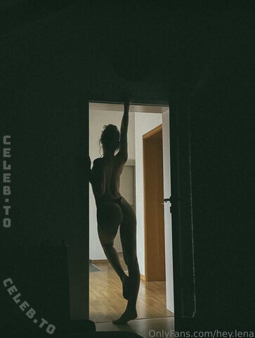 Lena Schwender nude photo 15