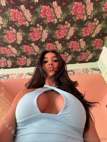 Lena The Plug photo 2