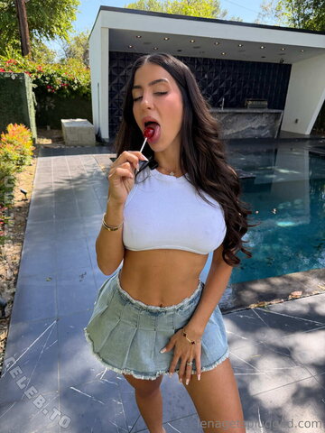 Lena The Plug – Stop holding back! I want all of you, every last bit 💋 Try to behave while I tease you, and flirt wit…