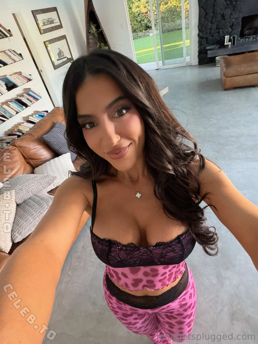 Lena The Plug nude photo 8