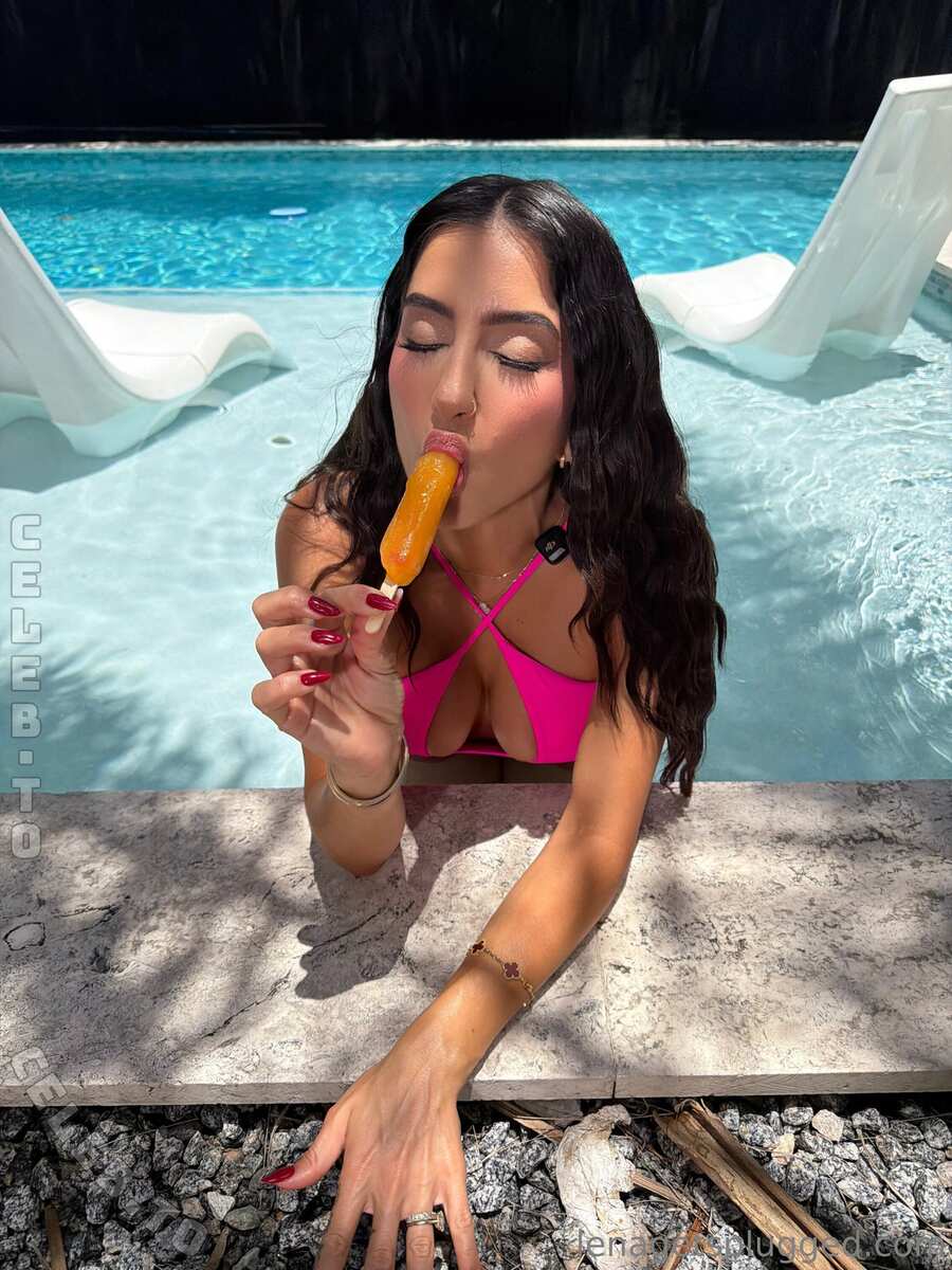 Lena The Plug nude photo 7
