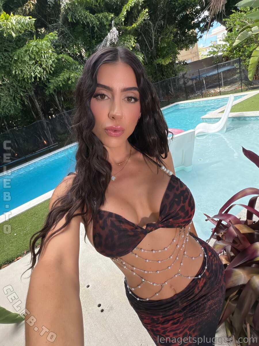 Lena The Plug nude photo 8