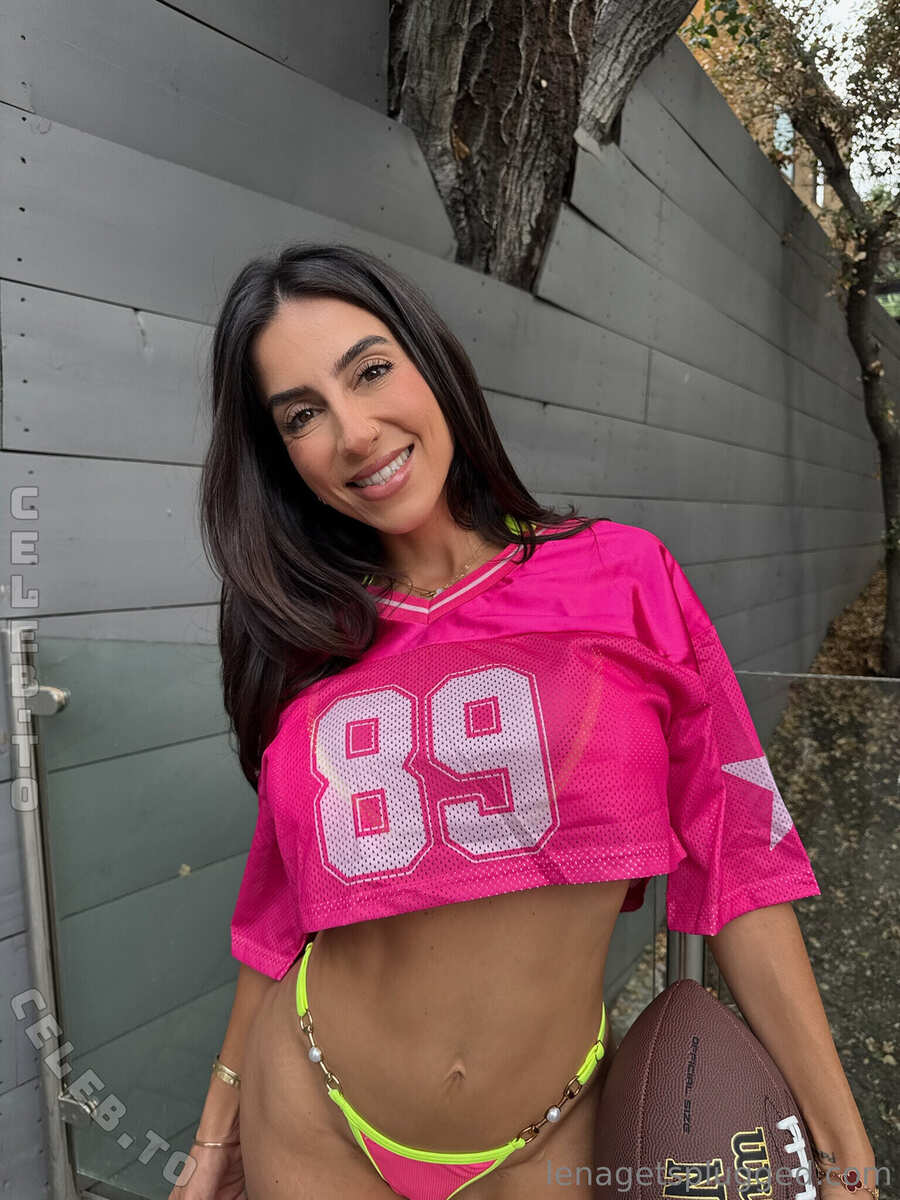 Lena The Plug nude photo 10