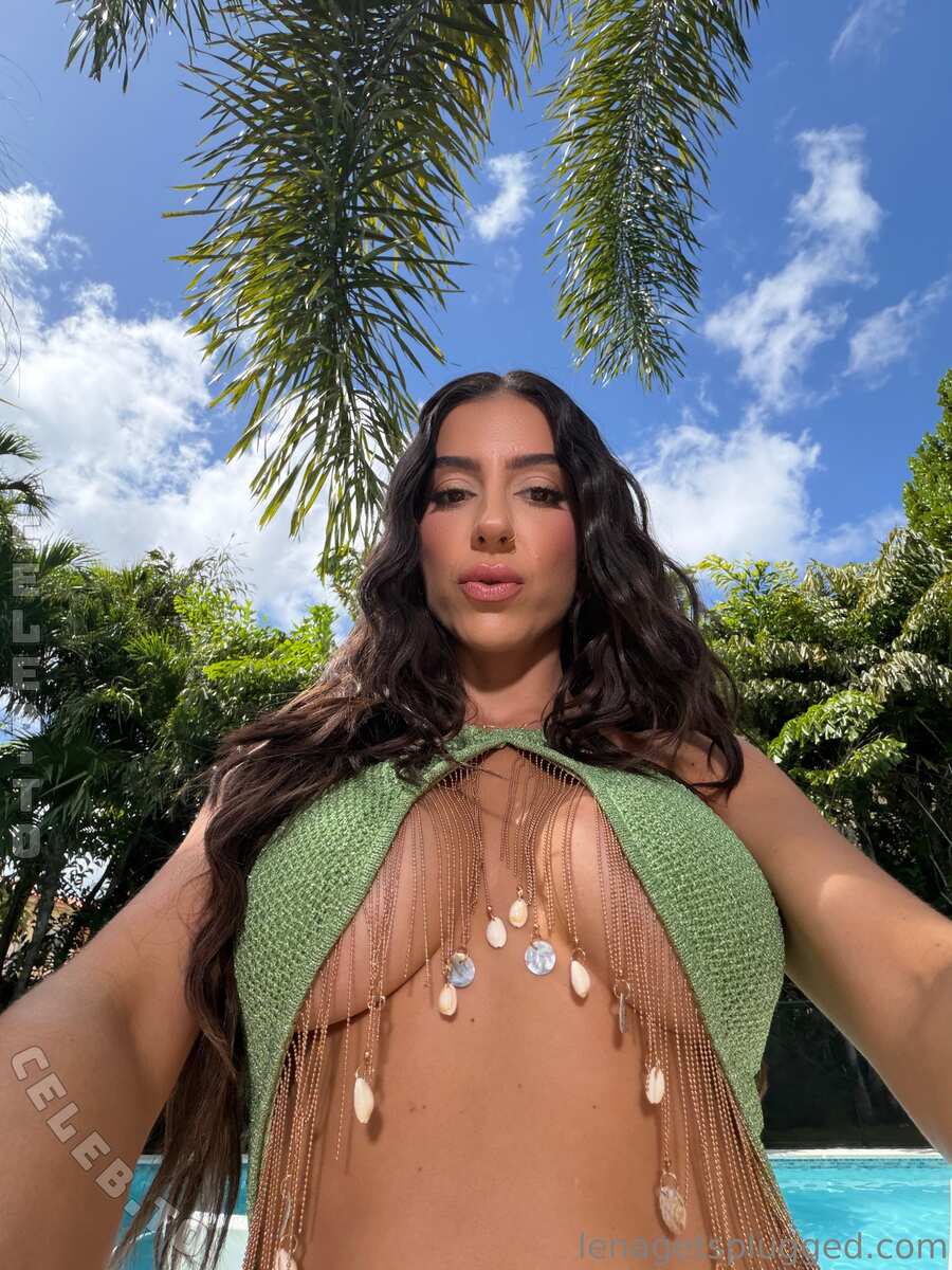 Lena The Plug nude photo 9