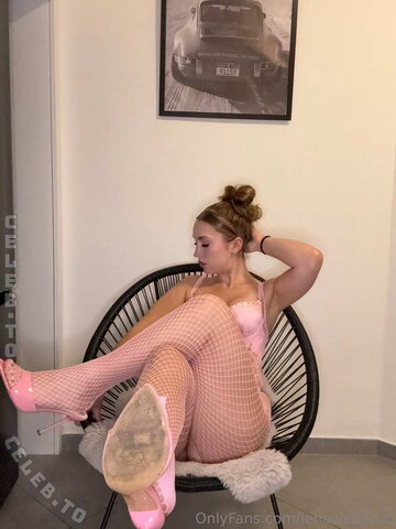 Lena Weber nude photo 7
