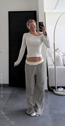 Lenaajoy nude photo 63