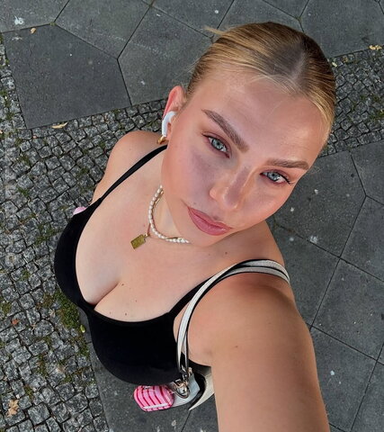 lenadenisee nude photo 21