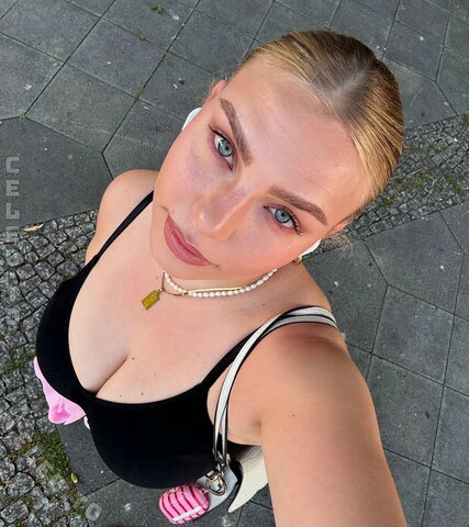 lenadenisee nude photo 16