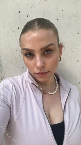 lenadenisee nude photo 34