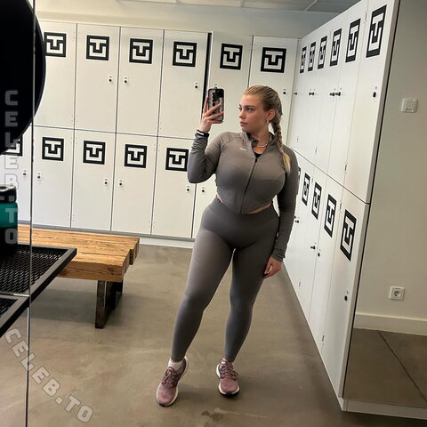 lenadenisee nude photo 29