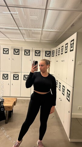 lenadenisee nude photo 18