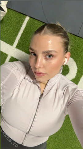 lenadenisee nude photo 9