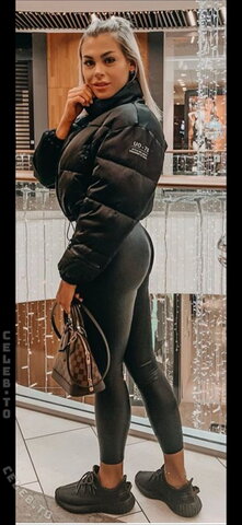 Lenaknk nude photo 3