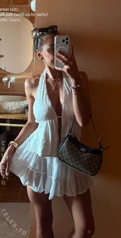 Lenaknk nude photo 8