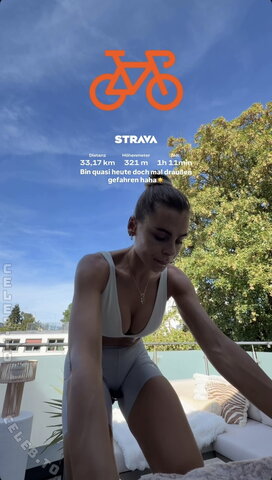 Lenaknk nude photo 2