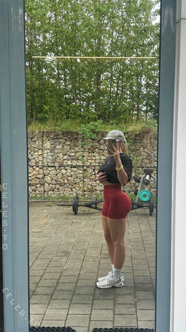 Lenamxnk nude photo 4