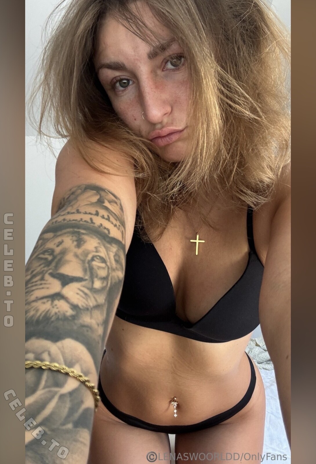 lenaswoorldd nude photo 1