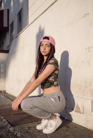 lena.xo nude photo 2