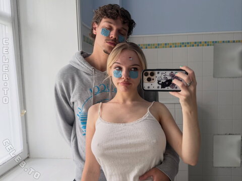 Leni Bahr nude photo 2