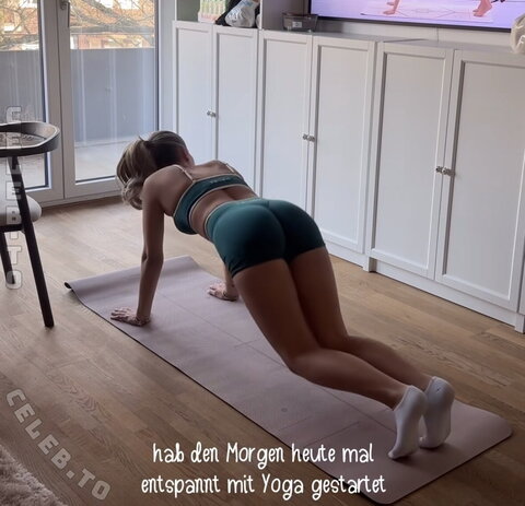 Leni Pieckenhagen nude photo 10