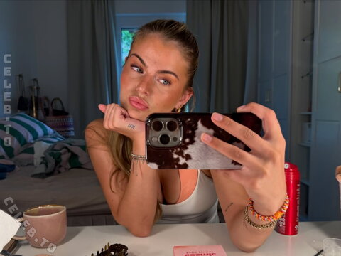Leni Pieckenhagen nude photo 1