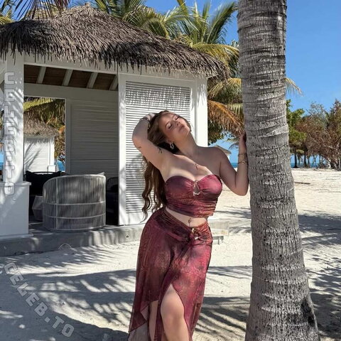Lenia.Klm nude photo 19