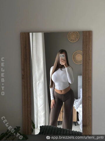 Leni_pntr nude photo 2