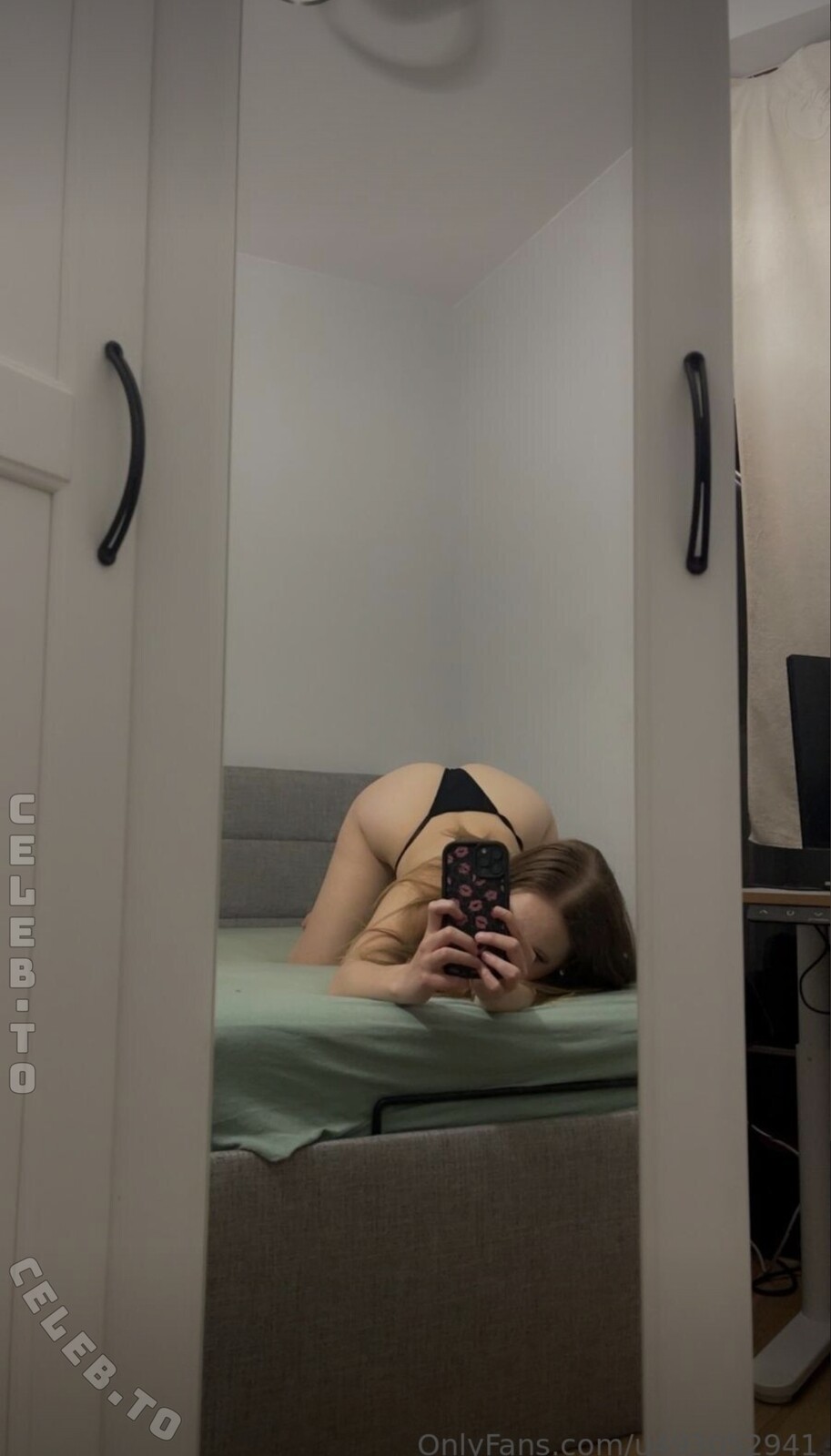 lenischerries nude photo 4