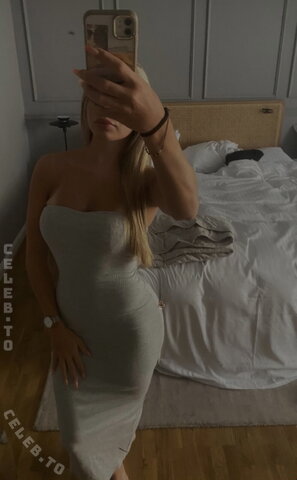 Leni.sfh nude photo 15