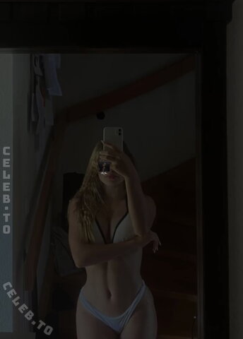 Leni.sfh nude photo 7