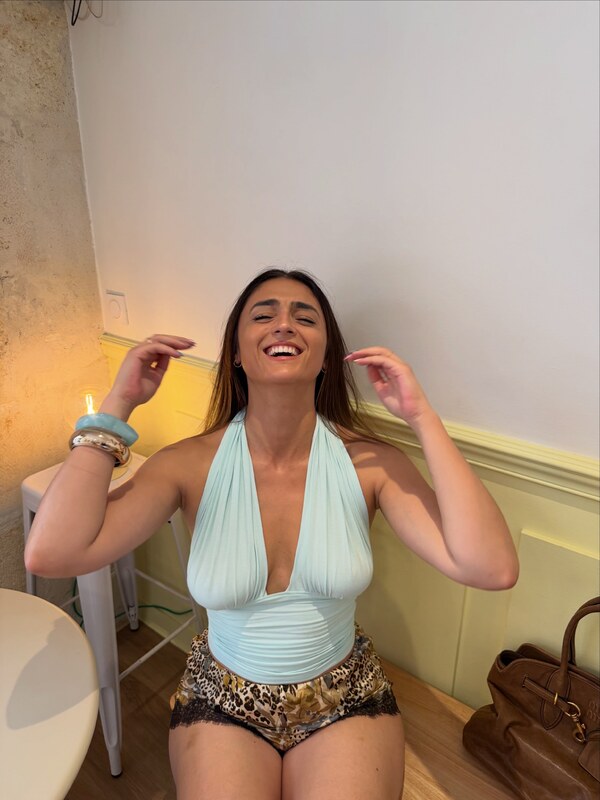 Lenna Vivas nude photo 4