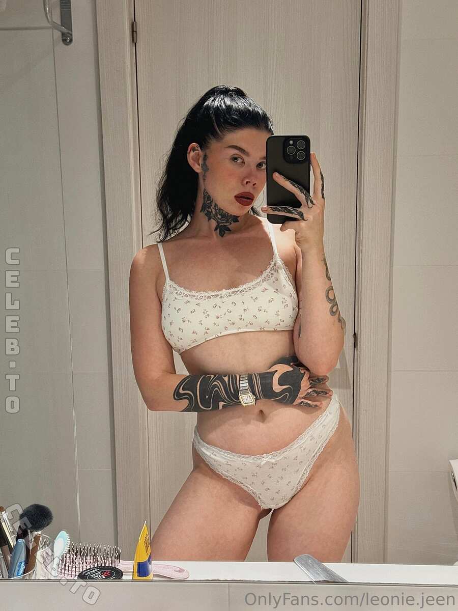 Leonie Jeen nude photo 8