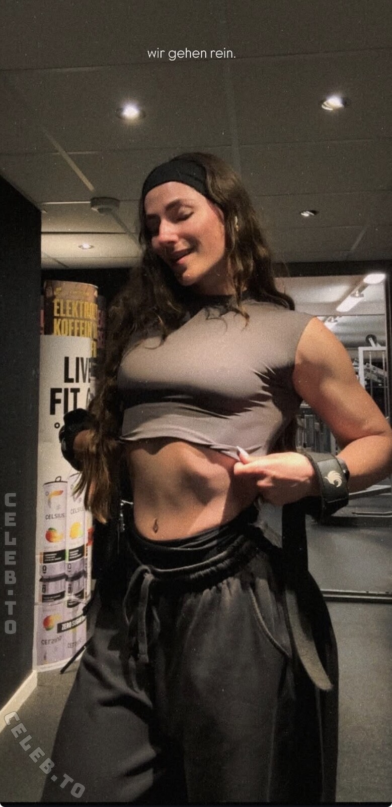Leonie Kommoss nude photo 3