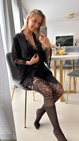 Leonie Pur nude photo 93