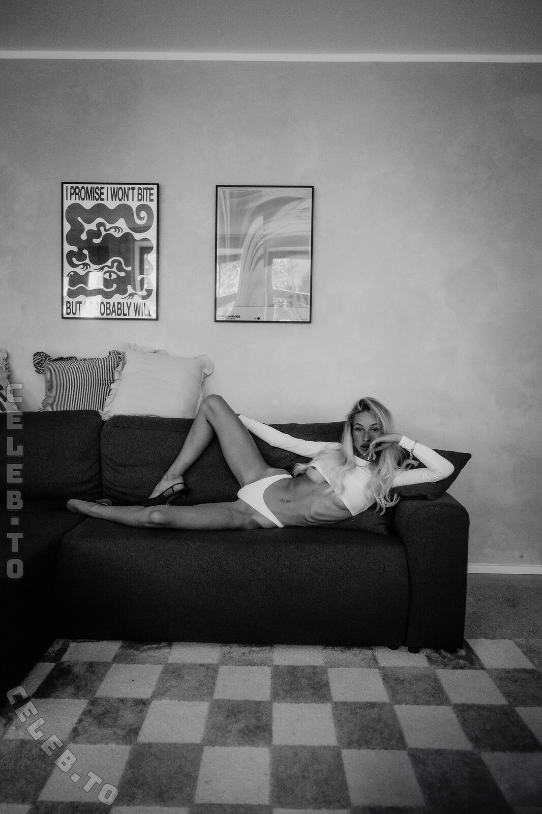 Leonie Weise nude photo 9