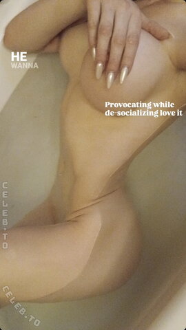 leonielana nude photo 8