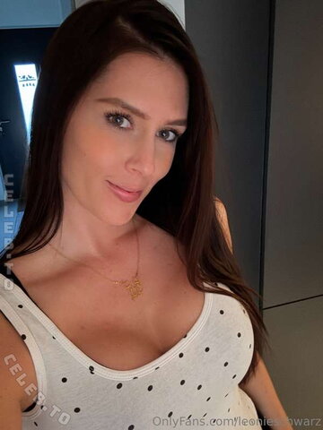 leonieschwarz nude photo 4
