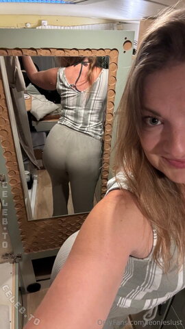 Leonieslust nude photo 8