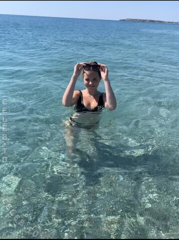 LeoniH nude photo 13